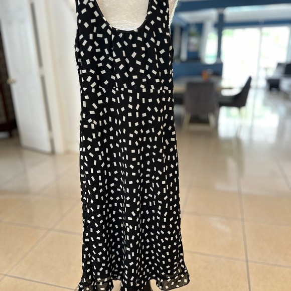 Nicole Black and White Scoop Neck Maxi Dress - Picture 3 of 3